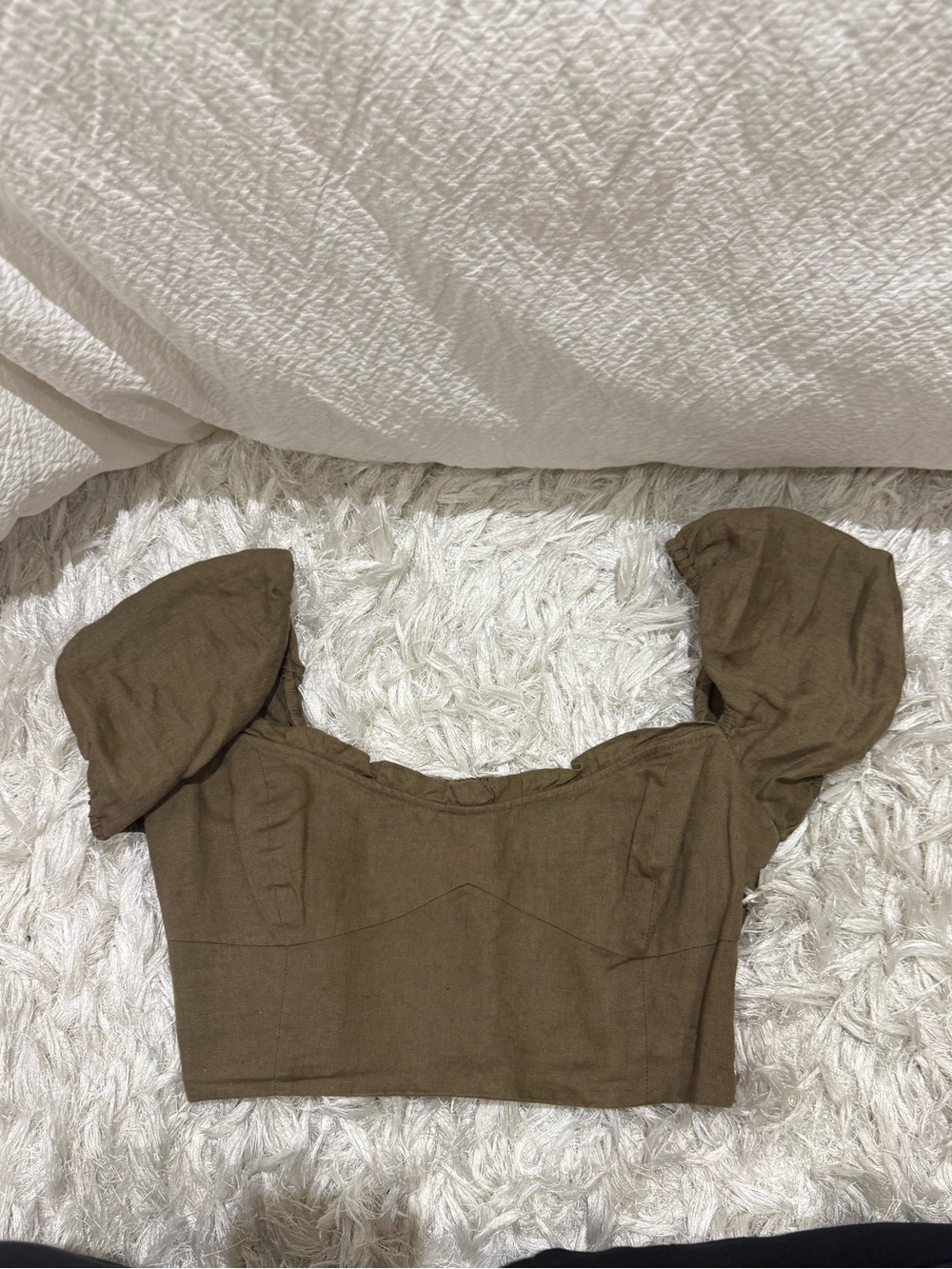 Aritzia Brown Puff Sleeve Cropped Top